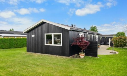 'Daya' - 75m from the sea 4