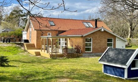 'Marjukka' - 10m from the sea 2