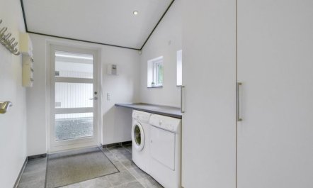 'Hekla' - 30km from the sea 6