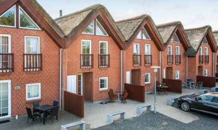 'Henrietta' - 3.5km from the sea 2