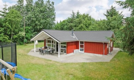 'Gundel' - 400m from the sea