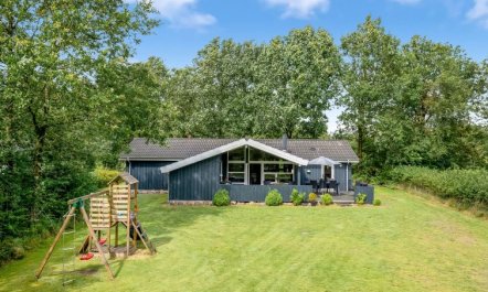 'Gurly' - 25km from the sea 2