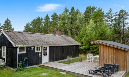 'Thekla' - 3km from the sea