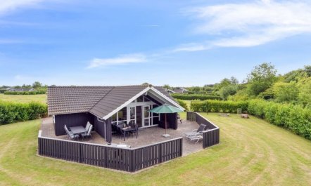 'Siggi' - 800m from the sea