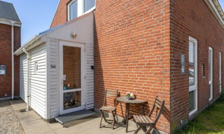 'Adils' - 2.5km from the sea 2