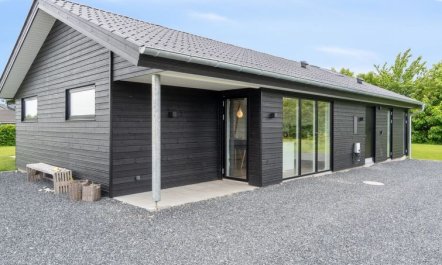 'Danika' - 650m from the sea 2