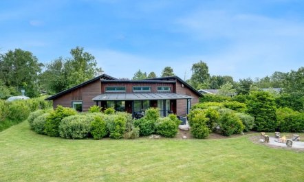 'Zuhra' - 250m from the sea