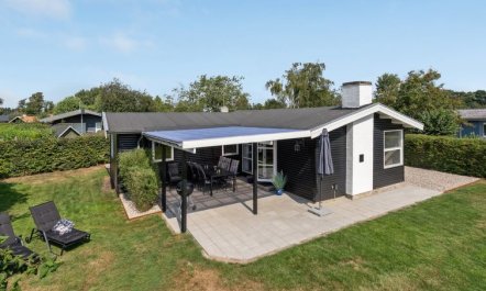 'Westman' - 200m from the sea 4