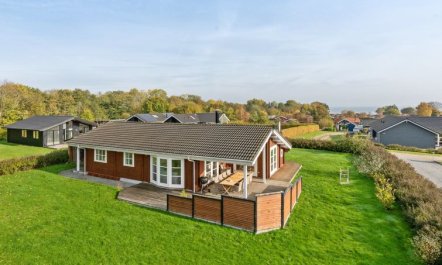 'Ruusu' - 300m from the sea