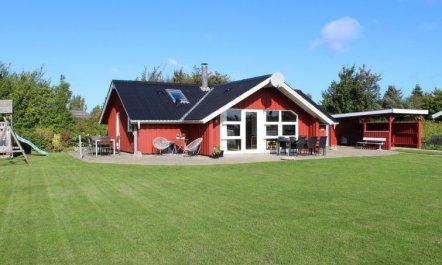 'Thorgot' - 400m from the sea