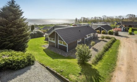 'Hera' - 200m from the sea