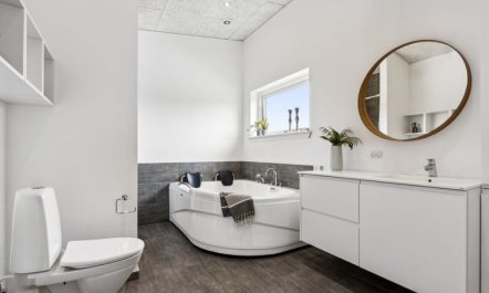 'Ingebrit' - 1.4km from the sea 7