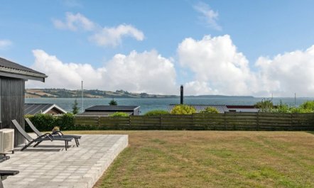 'Beowulf' - 200m from the sea 6