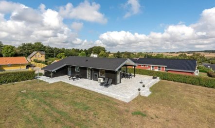 'Beowulf' - 200m from the sea 5