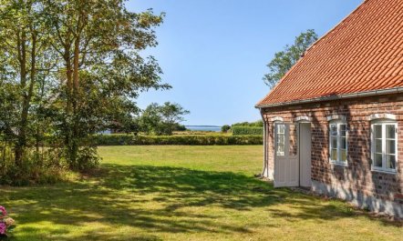 'Myra' - 18km from the sea 6