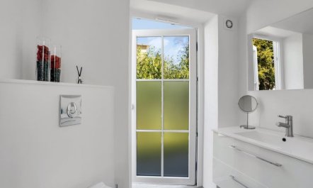 'Judit' - 10m from the sea 3