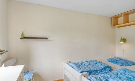 'Henkil' - 175m from the sea 3