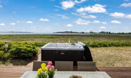 'Xaverius' - 30m from the sea 2