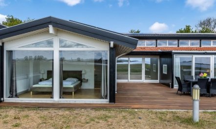 'Xaverius' - 30m from the sea 7