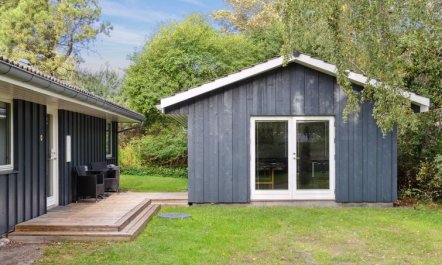 'Josina' - 675m from the sea 6