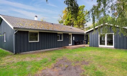 'Josina' - 675m from the sea 2