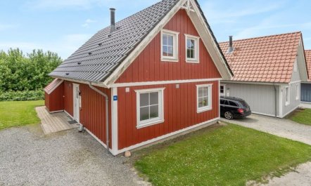 'Uffe' - 100m to the fjord 6