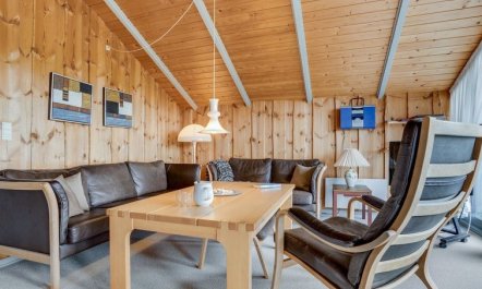 'Bryniulf' - 1.8km from the sea 7