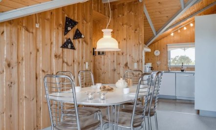 'Bryniulf' - 1.8km from the sea 5