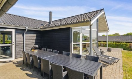 'Tenaya' - 200m from the sea 5