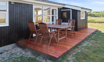 'Allis' - 400m from the sea 5