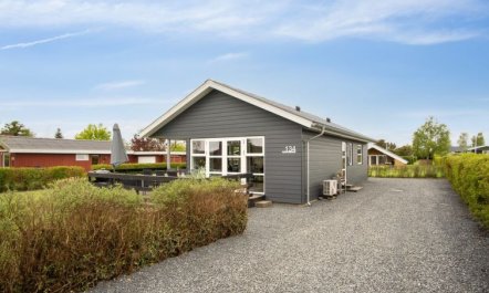 'Elvina' - 200m from the sea 2