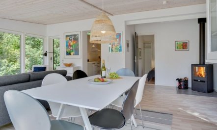 'Edin' - 400m from the sea 6