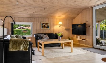 'Irlin' - 850m from the sea 6