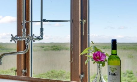 'Sybilla' - 700m from the sea 2