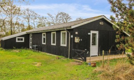 'Nielsine' - 1.5km from the sea