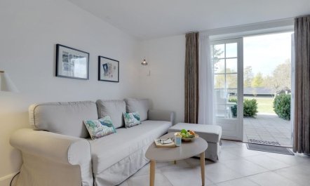 'Lenke' - 100m from the sea 2