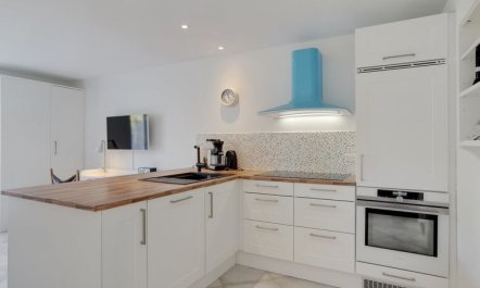 'Lenke' - 100m from the sea 7