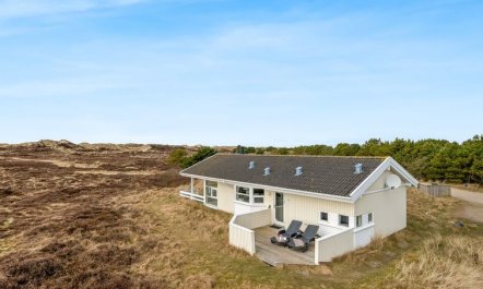 'Ferdine' - 1.5km from the sea