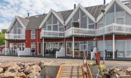 'Eija' - 5m from the sea 5