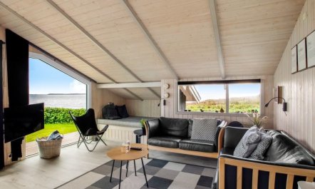 'Holmwith' - 50m from the sea 7