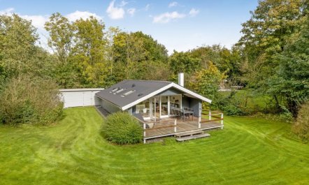 'Dimo' - 30km from the sea