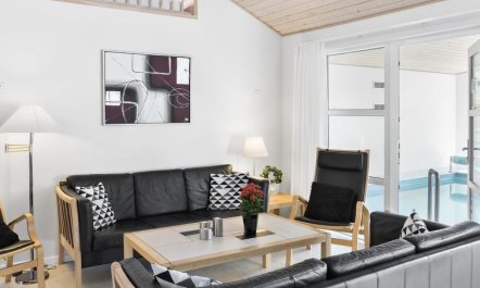 'Toa' - 600m from the sea 3