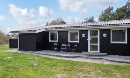 'Mikaela' - 1km from the sea 5