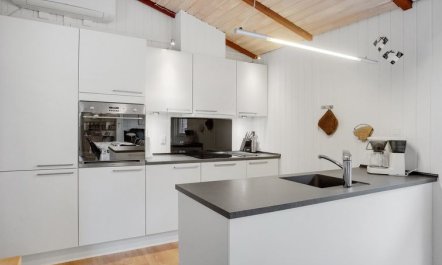 'Massie' - 30km from the sea 7