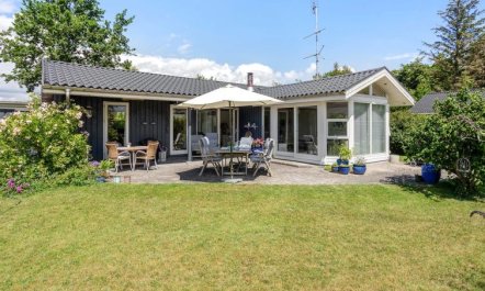 'Elva' - 150m from the sea