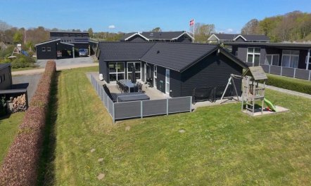 'Yakari' - 300m from the sea