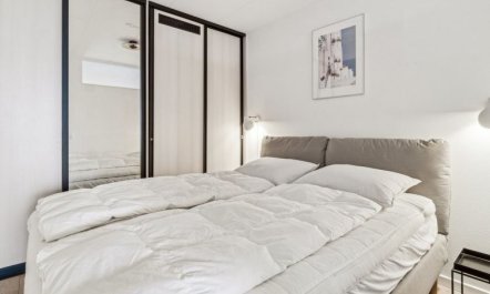 'Thorvor' - 70m from the sea 7