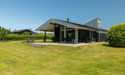 'Erlinda' - 600m from the sea 5