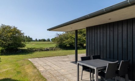 'Erlinda' - 600m from the sea 4