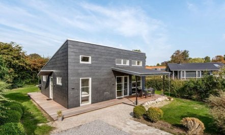 'Ilkka' - 175m from the sea